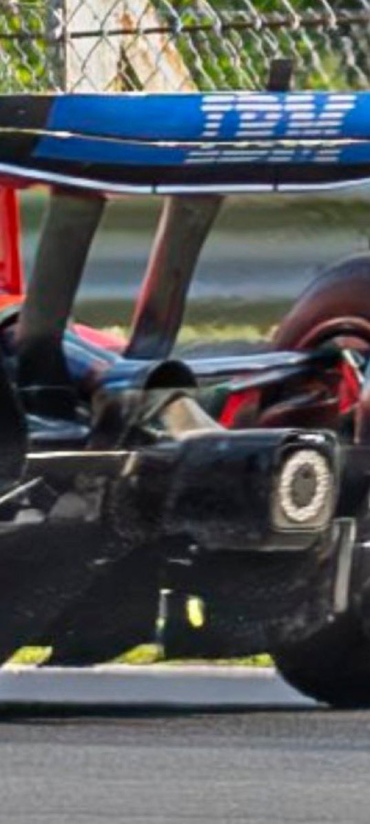 ferrarinewstr's tweet image. Yeni FTM/Egzoz tarafı aşırı agresif. Şöyle bir arka taraf hiçbir takımda yok. Serra ne pişiriyorsun… 👀