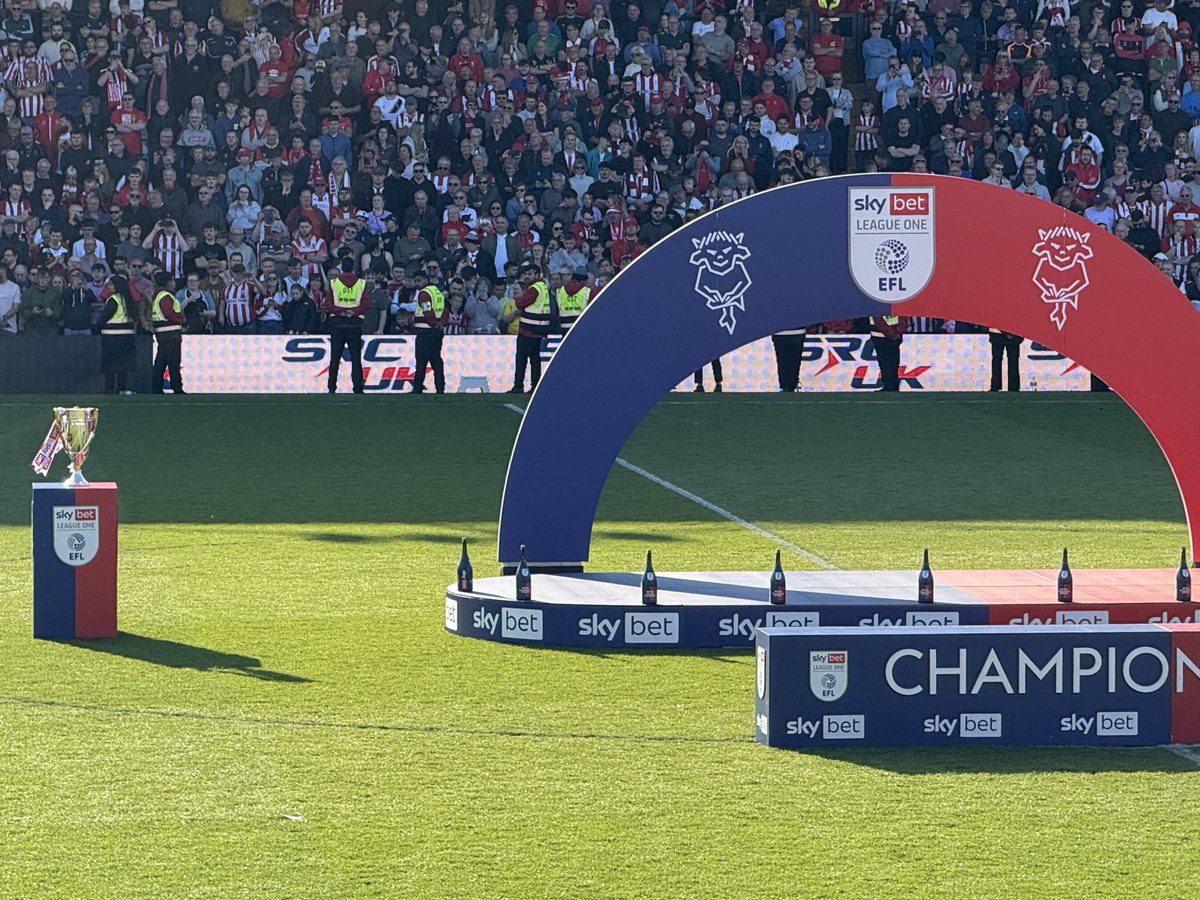 Waiting for the Champions <a href="/LincolnCity_FC/">Lincoln City FC 🇺🇦</a>