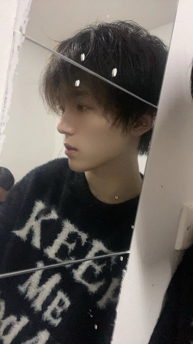 泪滴成雨 tweet media