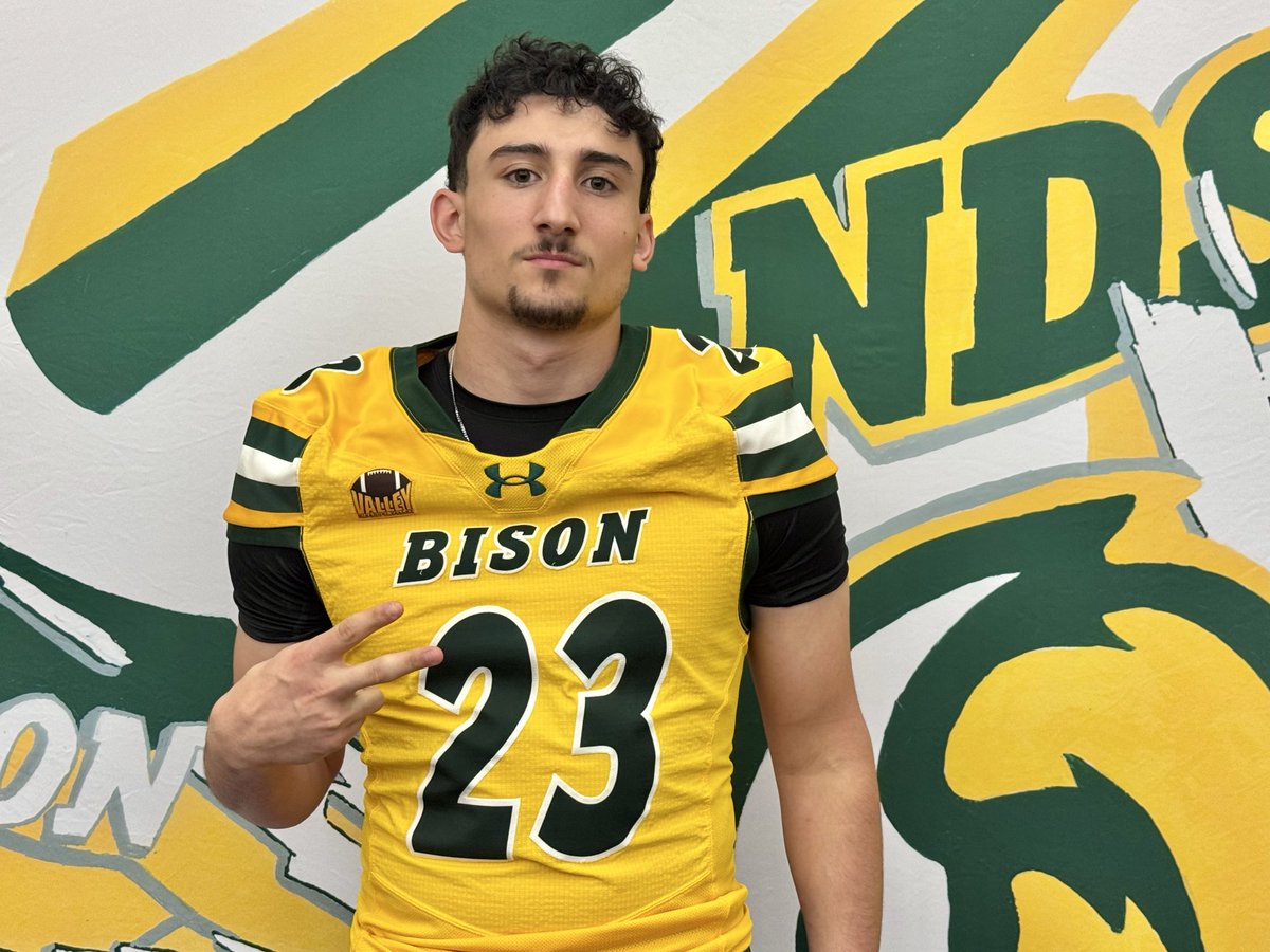 GavinGarza17's tweet photo. Compete*Improve*Tough-Had an amazing time @NDSUfootball for a Junior Day Visit!!Thank @CoachTimNDSU for hosting the event and teaching the core values of the program and @CoachGrantOlson for teaching the Code Green Mentality!  Thank you @mmcgovern_93 @carsonschulte38 @MisterLilly https://t.co/dQyxNBpWKq