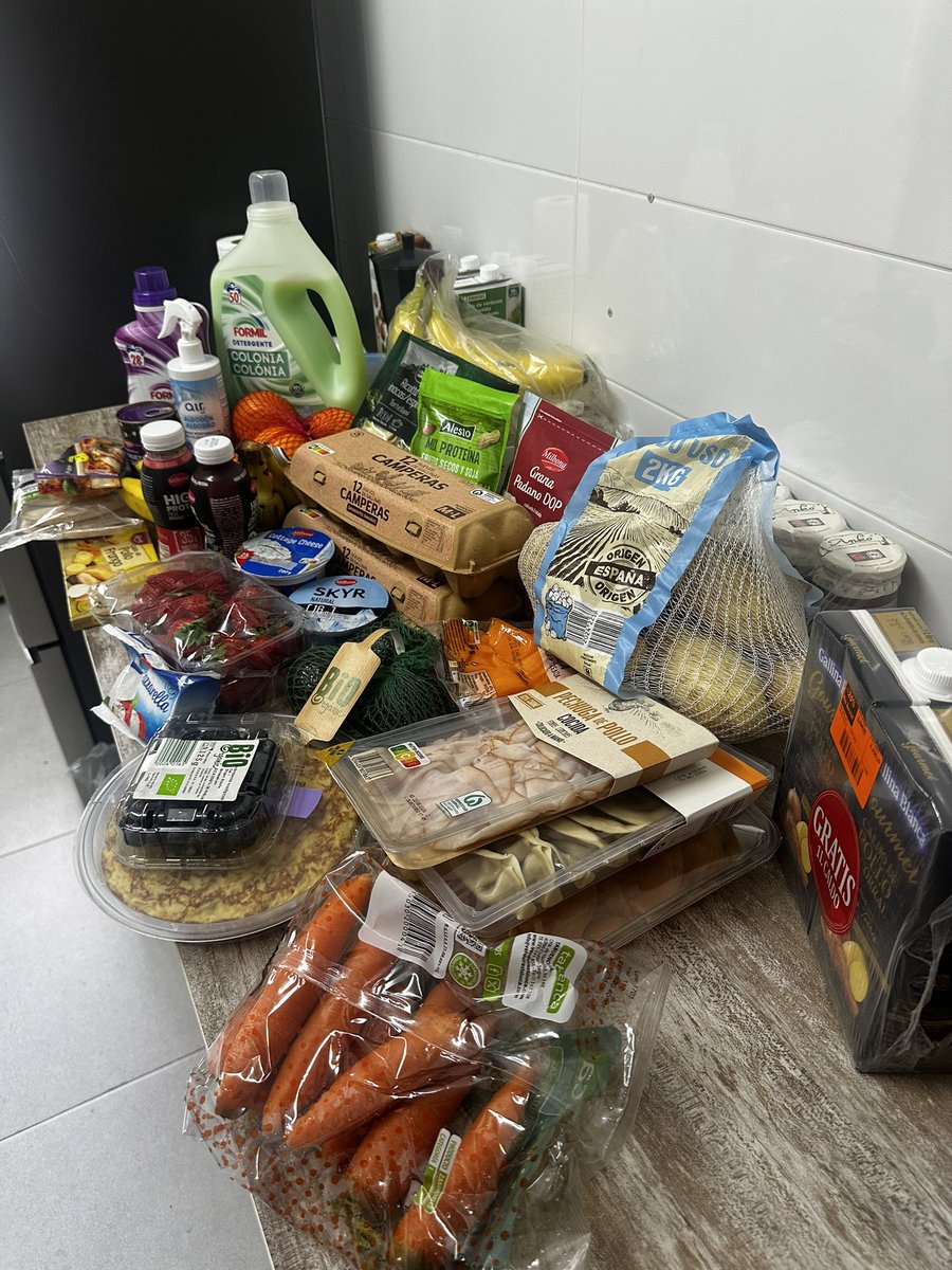 ed 🇵🇸 tweet media