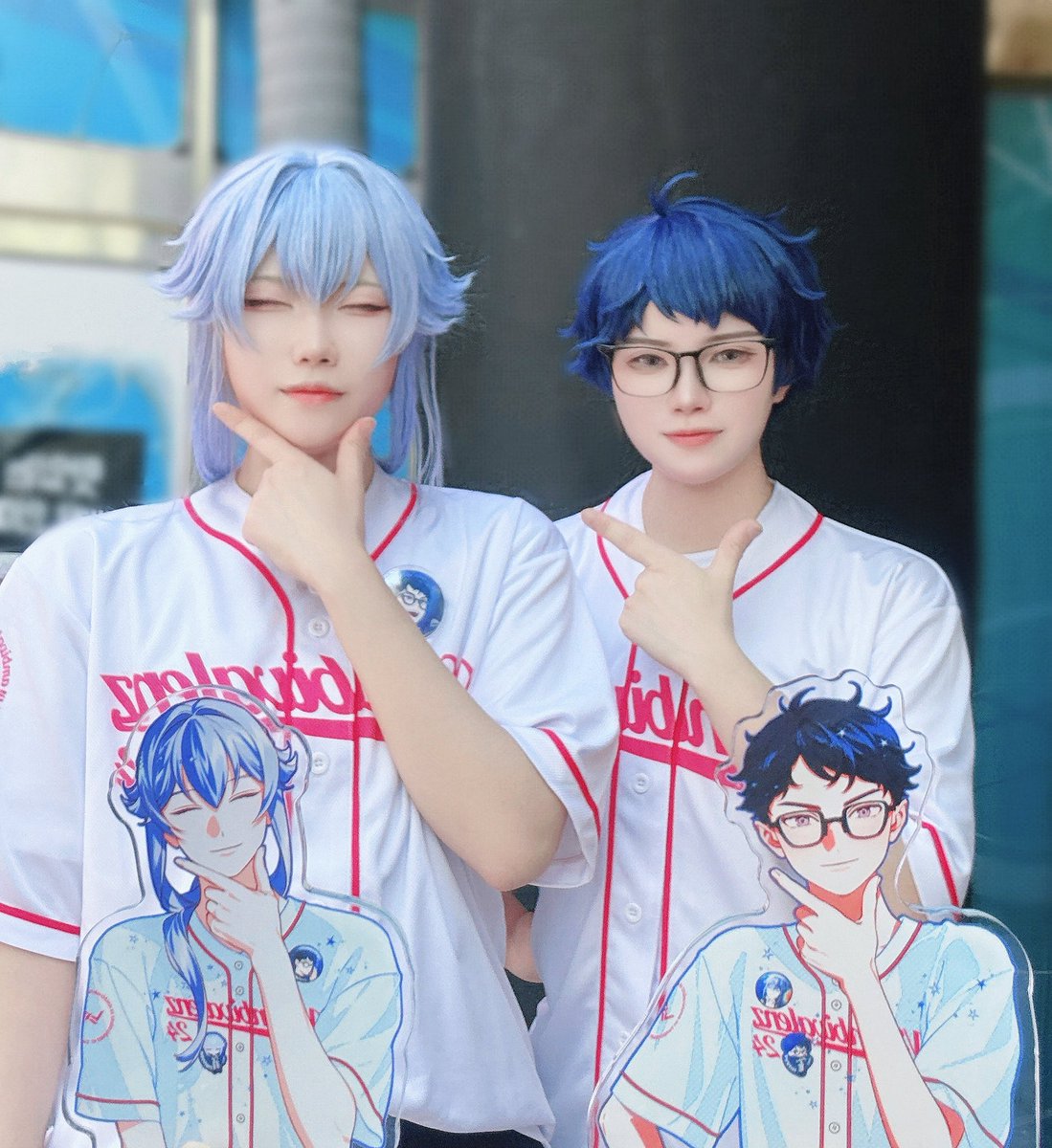 ビバレンcos🫐

ファンミのネイビー二人✨