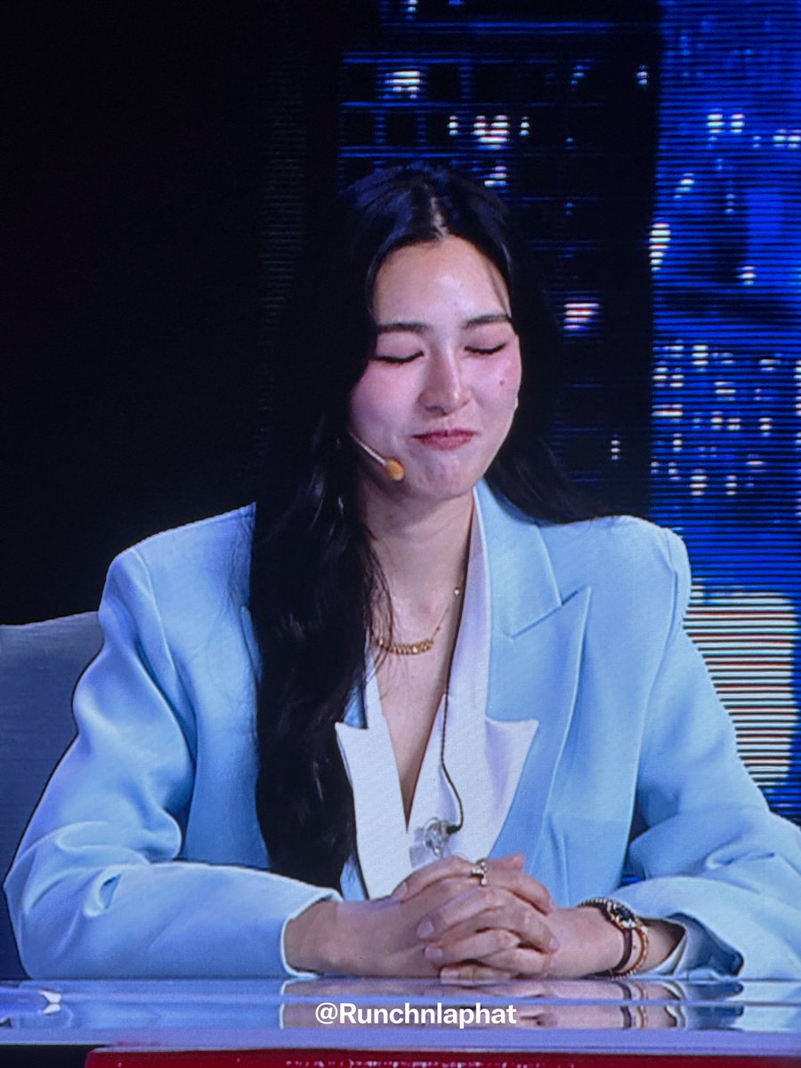 Runchnlaphat's tweet image. รีแอคตอนได้ยินคำว่า “พี่สาว”
🤣🤣🤣🤣🤣

LINGORM X NOOM KANCHAI
#LingOrmHeartTalkXKanchai
@linglingsirilak 
#linglingkwong‌ #หลิงหลิงคอง‌