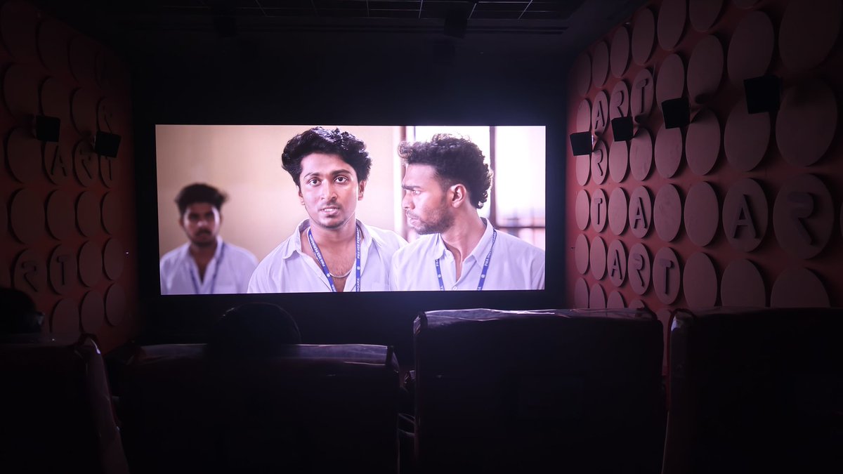 lucky59000's tweet image. Completed 1st half of #Vaazha2Telugu at @ARTCinemasOffl 

Non stop laughs🤣🤣🤣 like #JathiRatnalu, #Premalu. Telugu dialogues bale apt unnay youth ki connect ayetlu....
#Vaazha2 #Vaala2