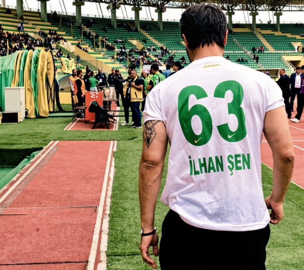 O tamanho desse homem😮‍💨🤌🏻
 #İlhanŞen