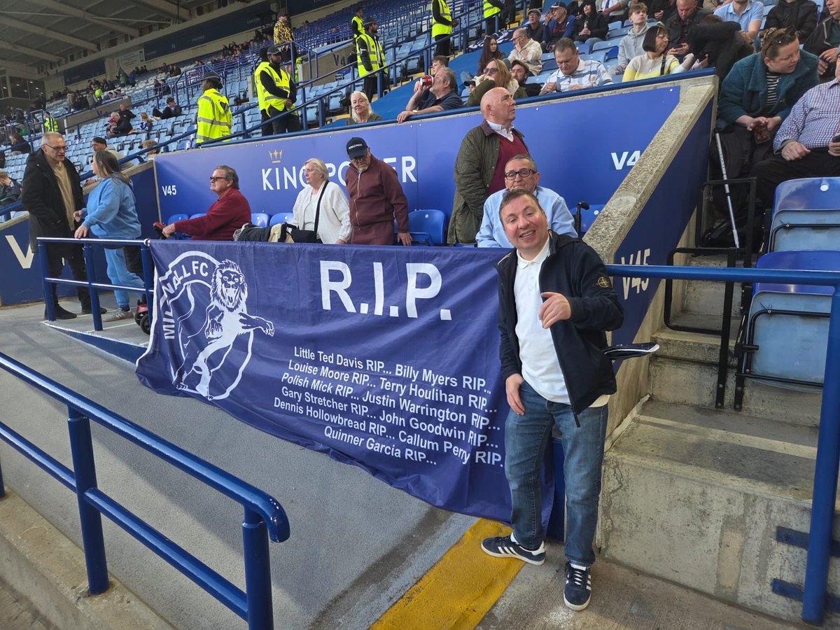 Gary Davis tweet media