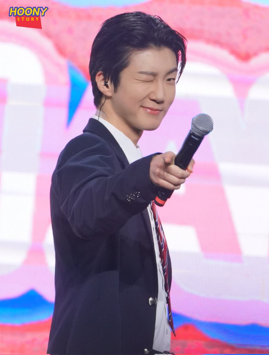 hoonystory0111's tweet image. 260425 🏫
#위너 #이승훈 #winner #hoony
@official_hoony_