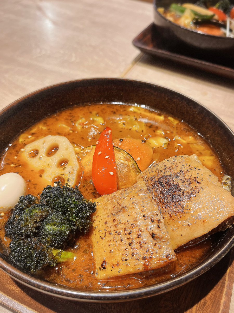 俗天使 ヨシオカハルカ tweet media