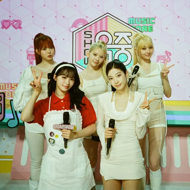 CHAEWON CENTRAL 🎉 tweet media