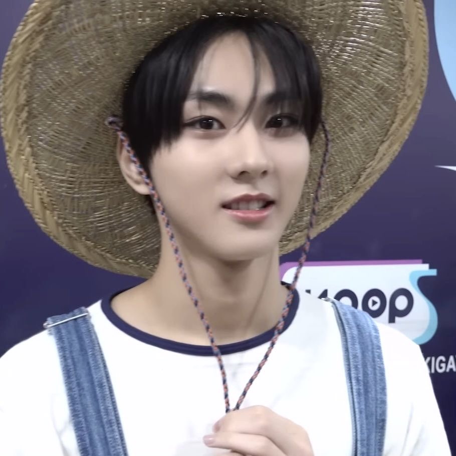 maxine 𓆩♡𓆪 tweet media