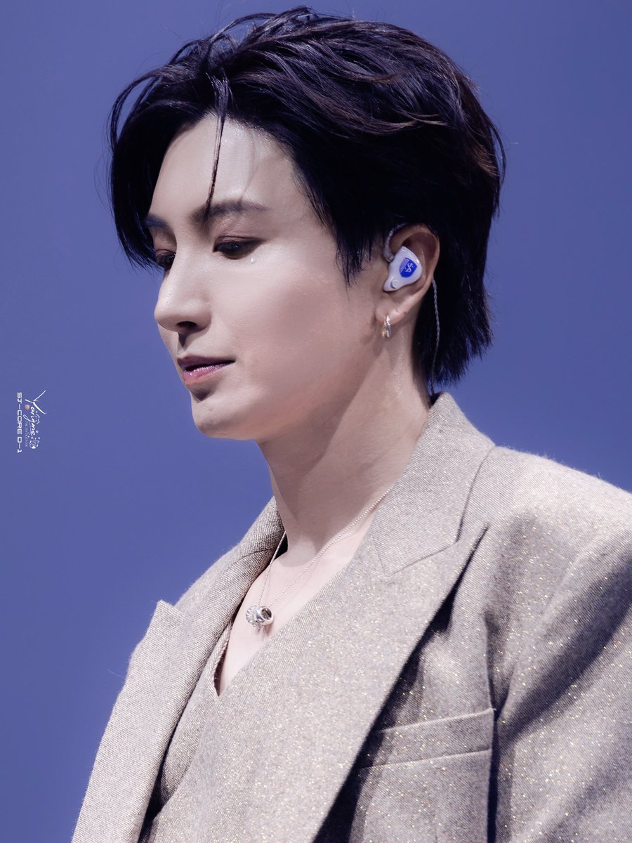 20260403 SJ-CORE D-1
💙
#heeteurk 
#희철
#김희철
#HEECHUL
#ヒチョル
#金希澈
#leeteuk 
#利特 
#이특 
#イトゥク
#박정수
#슈퍼주니어 
#SUPERJUNIOR
#SJ 
#SUPERSHOW #SUPERSHOW10
#SS10Encore
#SJ_CORE_D1