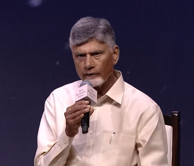 EconomicTimes's tweet image. Green energy is going to be the future, says N. Chandrababu Naidu, Chief Minister of Andhra Pradesh
Watch #ETAwards #LIVE here: youtube.com/live/FRXSFkEww… 🔴🎥🏆✨