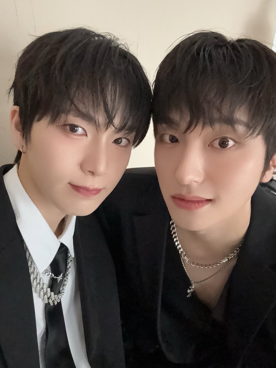 forxhoney's tweet photo. #케빈미담 
투빈즈 💛❤️ https://t.co/H9UHGMzR1L