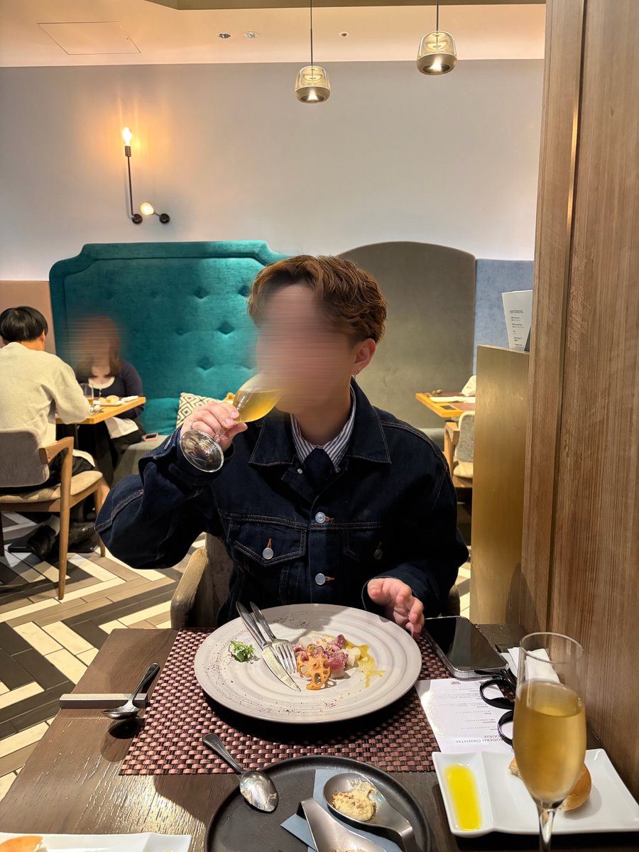 くう tweet media