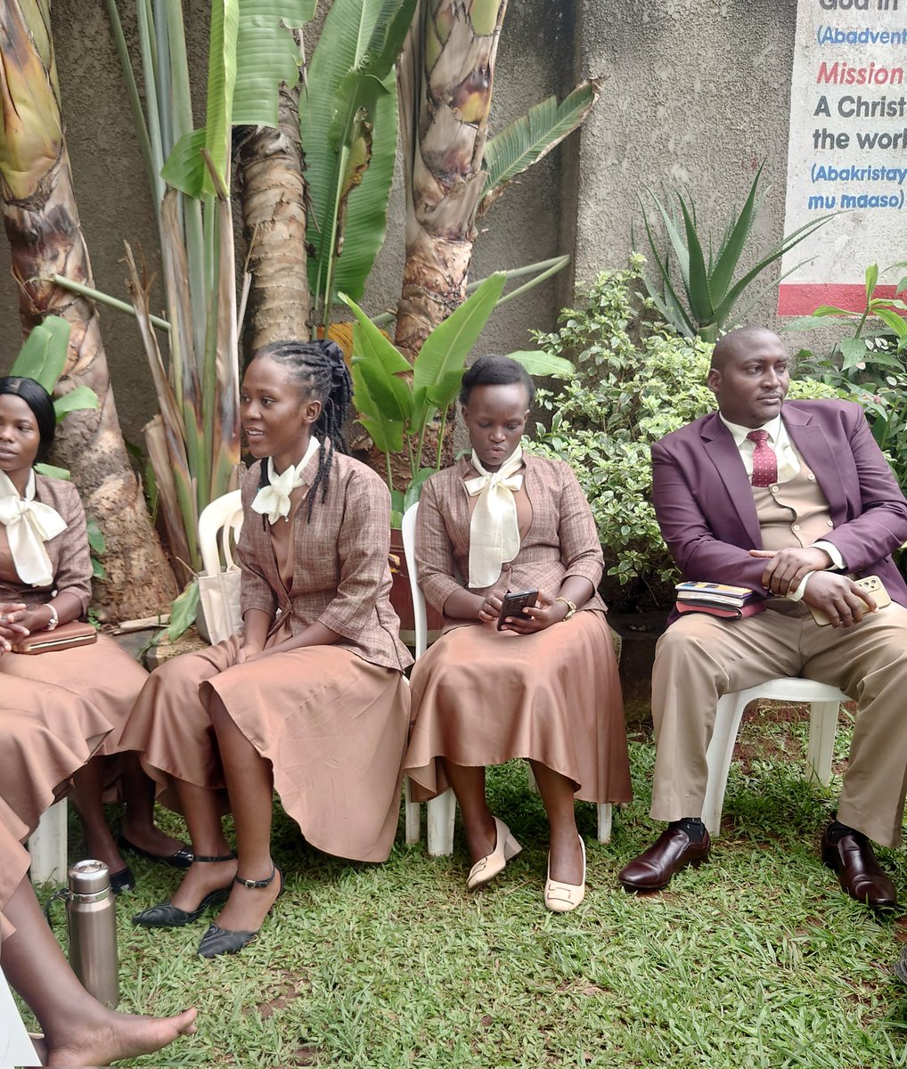 When service calls 🙏🏼. We thank God. 
I prayed from Luzira SDA and you???
