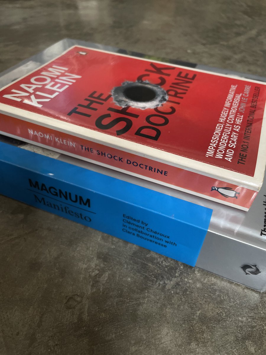 supernovan's tweet photo. DIJUAL SEPAKET BUKU #WTS

✅ THE SHOCK DOCTRIN by NAOMI KLEIN
✅ MAGNUM MANIFESTO

Rp700.000 utk kedua buku.

Kondisi baij, untuk Magnum masih ada plastik protective di dust jacket-nya.

Kirim via WAHANA. Free Ongkir se-JABODETABEK

COD UPJ/Sedjuk, Bintaro.

Lebih detail, DM aja. https://t.co/PQFalxlNmp