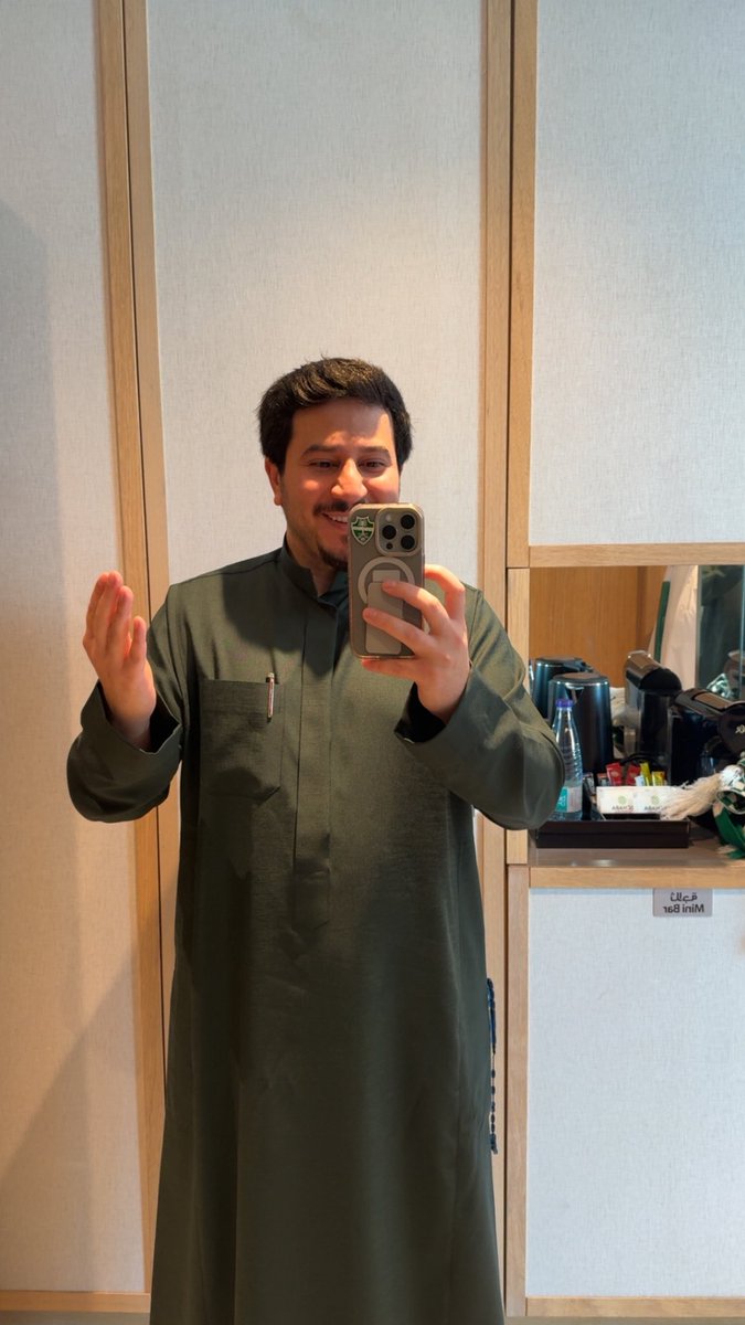 أحمد آل غالب tweet media