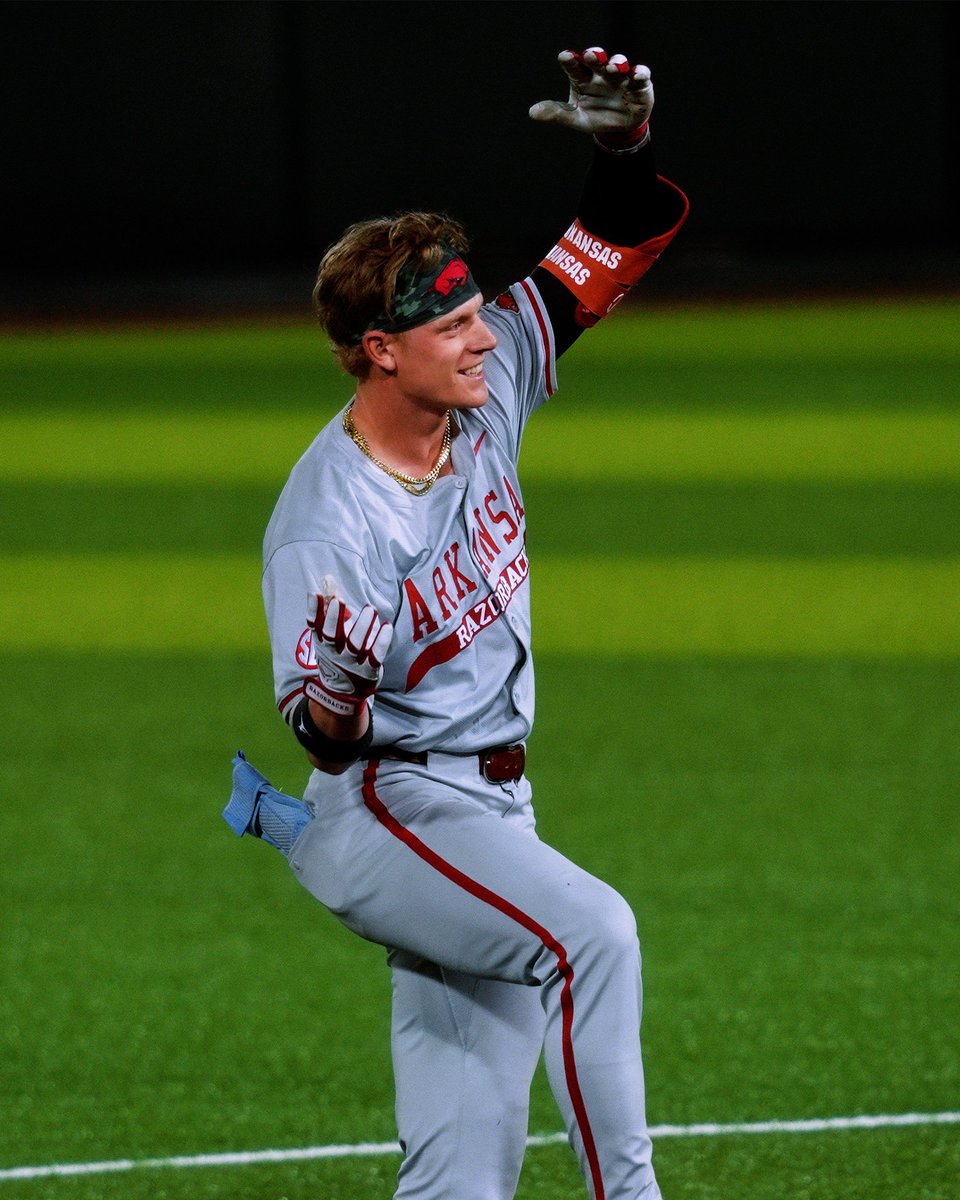 Arkansas Baseball tweet media