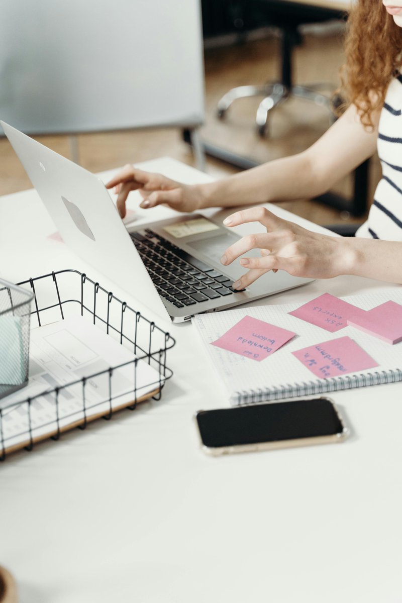 MCGPlus's tweet image. Set the tone early with structured welcome emails that improve onboarding, clarify expectations, and boost employee engagement from day one.
Read more: mscareergirl.com/welcome-email-… 
#HR #Onboarding #EmployeeExperience #WorkplaceCulture