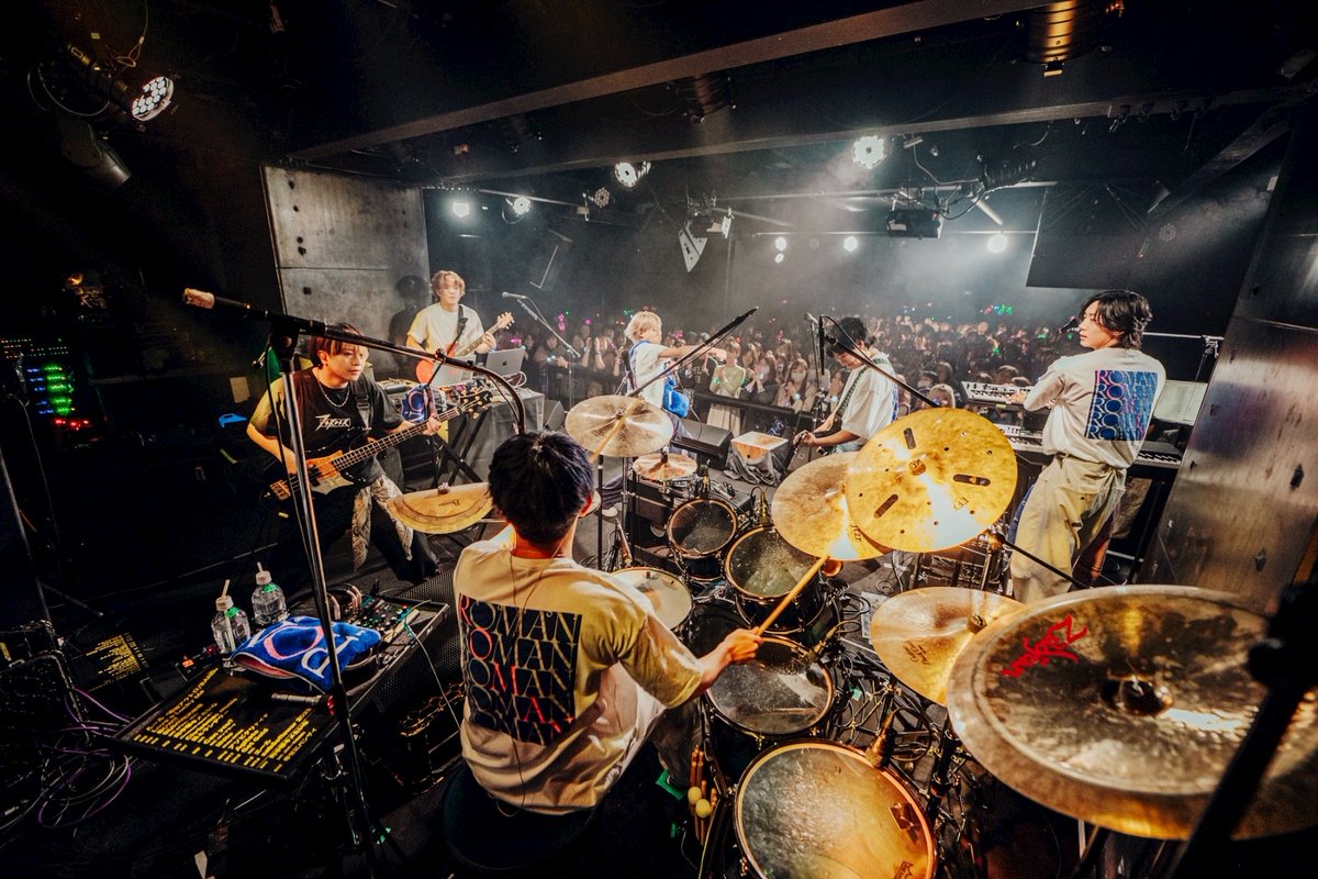 hagiya_official's tweet photo. 本日はLIVE ROXY SHIZUOKAにて ROMAN TOUR ありがとうございました！
めちゃいい景色〜

明日は沖縄でフェス！
よろしくお願いします🙇

#7ORDER #SevenOrder
#ロマン足りてますか https://t.co/CTOrH83V2H