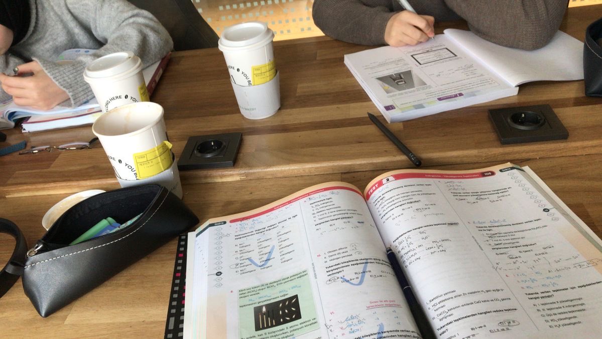 ••urie•• tweet media