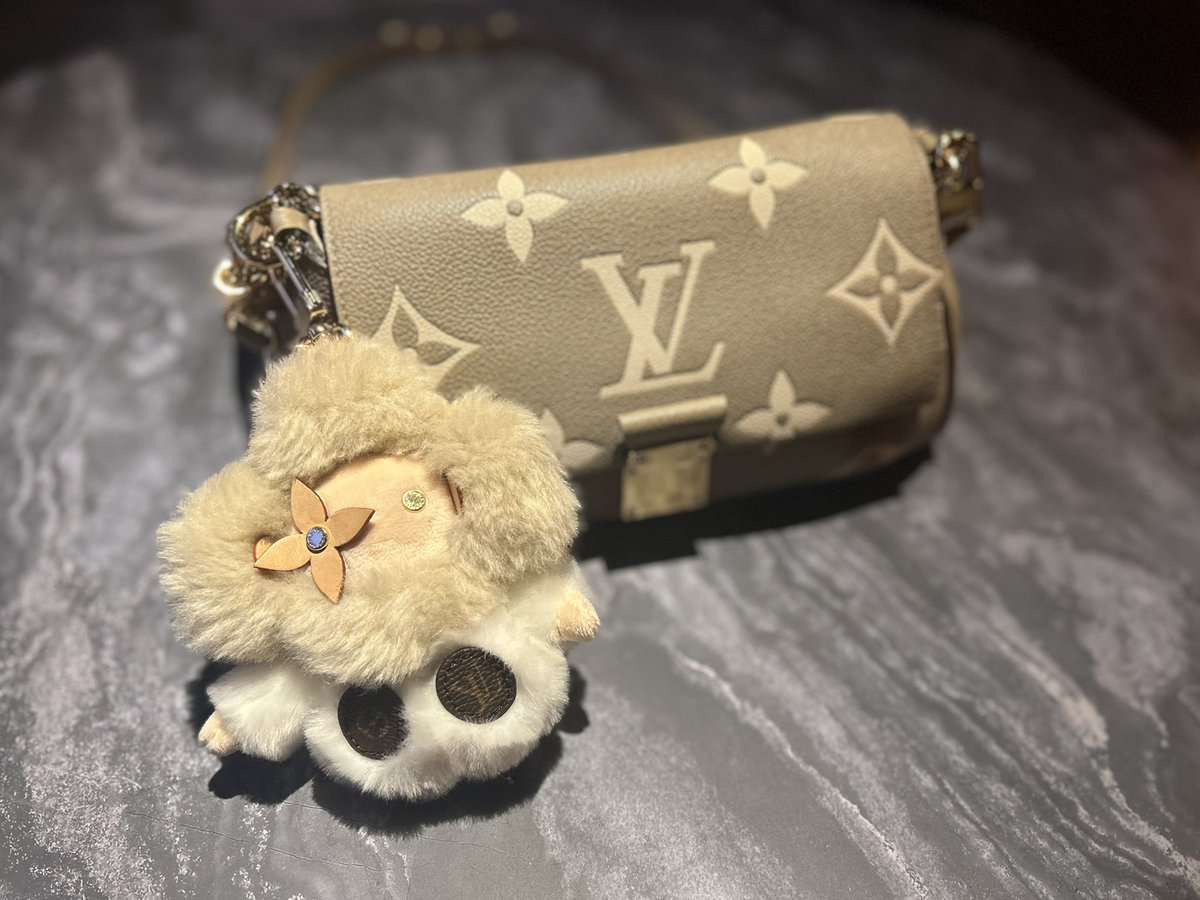 𝓗𝓲𝓶𝓪𝓻𝓲 tweet media