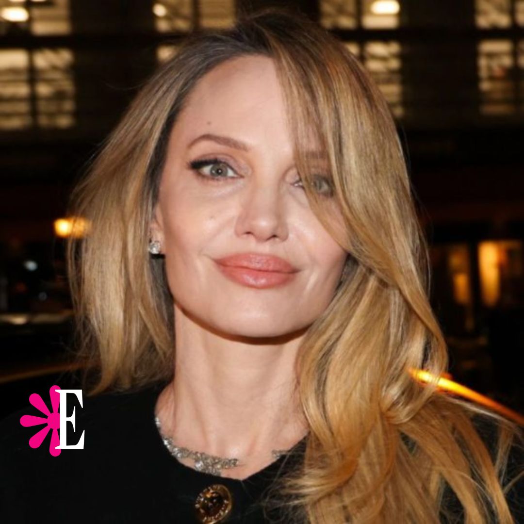 Estampas's tweet image. #Estampas | Renueva tu look con el rubio vainilla ‘latte’ 2026: la tendencia de Angelina Jolie para iluminar y rejuvenecer las facciones. Lee el artículo en: shre.ink/7ECE #Belleza