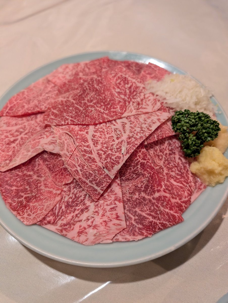 data27damitagun's tweet image. 上野にあるステーキ屋さん！
美味しかった( *ˊᵕˋ*) 〜ᐝ

お義母さん、義妹さん家族からケーキサプライズも(*ˊ˘ˋ*)｡♪:*°嬉しかった☆😭😭
ご馳走様でした！！！🙇‍♀️

#ゲイン
#GAIN