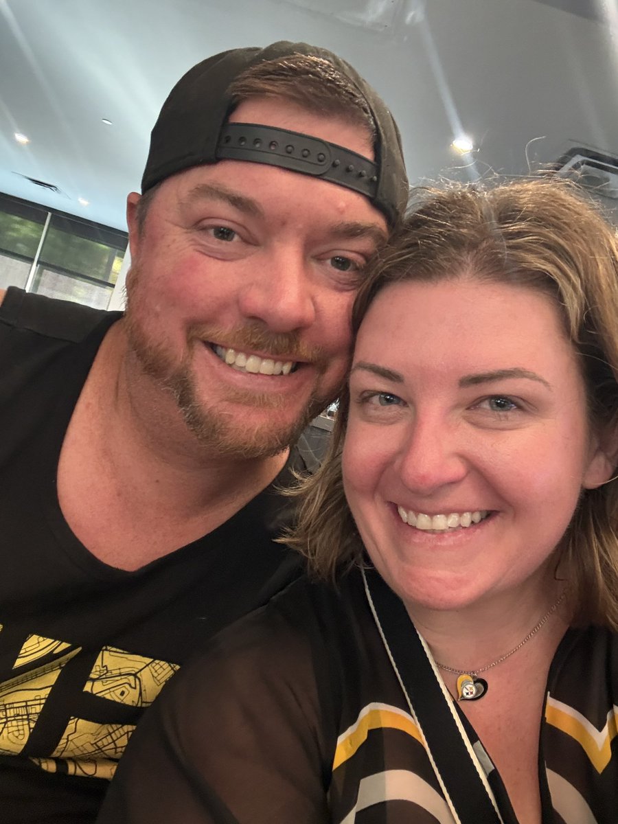 DavWarren3 tweet media