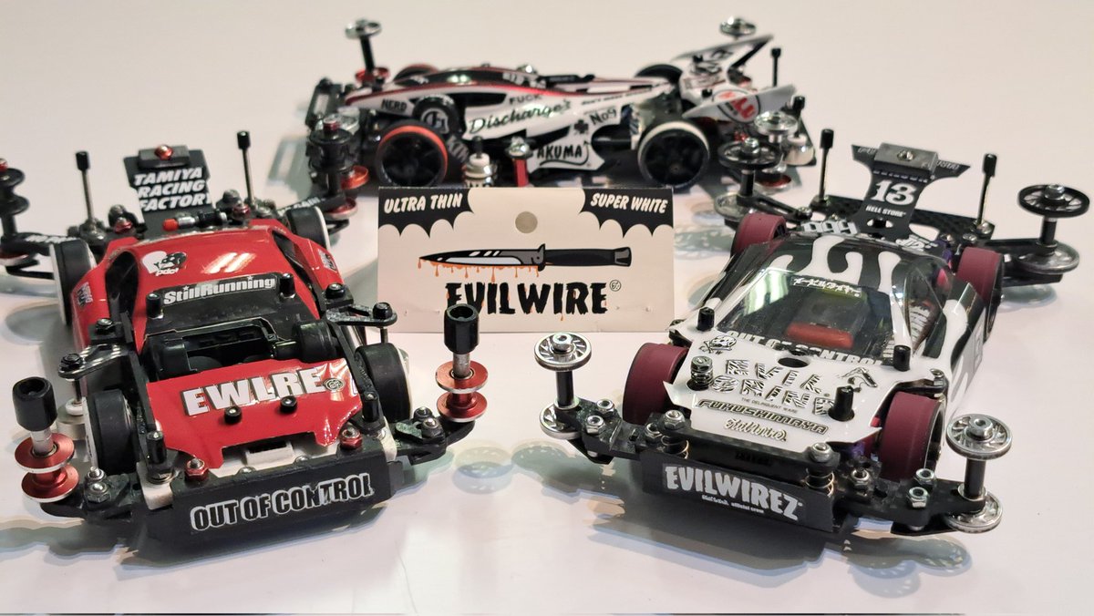 base_arcade_4's tweet image. #evilwire
好きな３人とパシャリ🔥
りょういちさんダイスケさん私でおしゃれ同盟👍👍👍
#アーケードベース
#タミヤ
#ミニ四駆