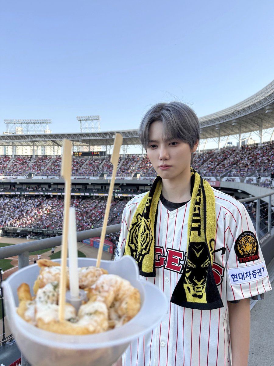 CRAVITY OFFICIAL tweet media