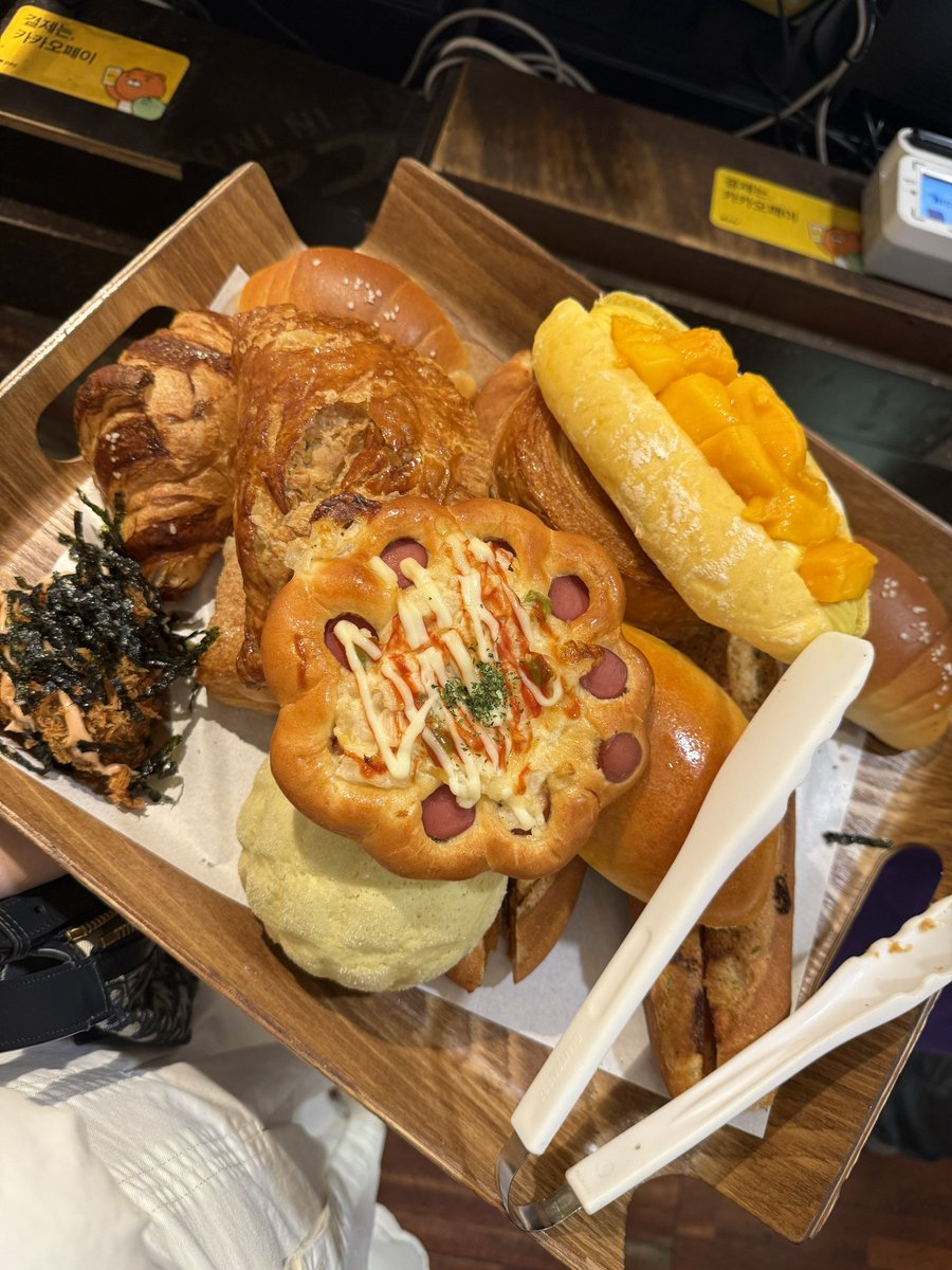 𝚊𝚔𝚒 tweet media