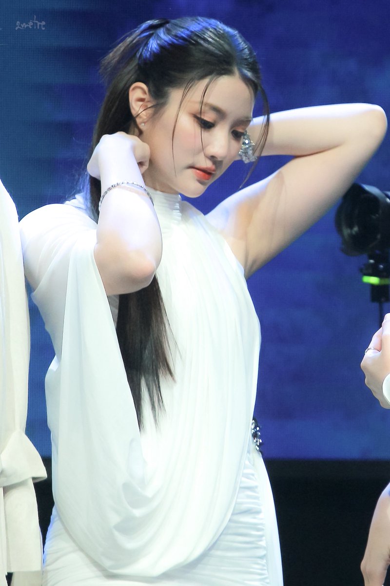 🤍 Like a Swan 🦢  #ginnynatnicha