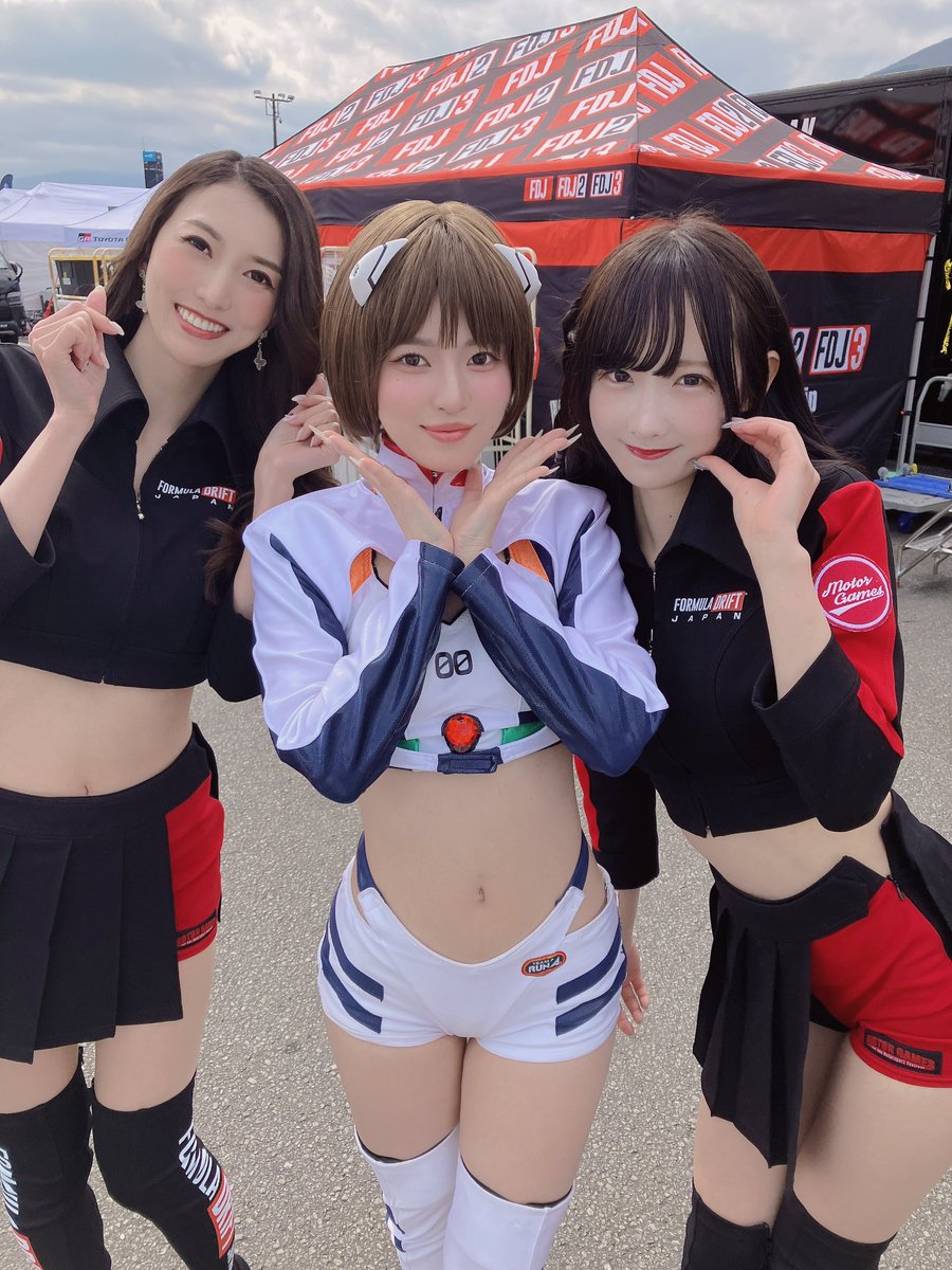 skyhigh_prom's tweet photo. FOMULA DRIFT JAPAN Rd.1富士の1日目お疲れ様でした‼️
明日2日目もよろしくお願いします😃
#fdj #motorgames https://t.co/ctkfMfz1KR
