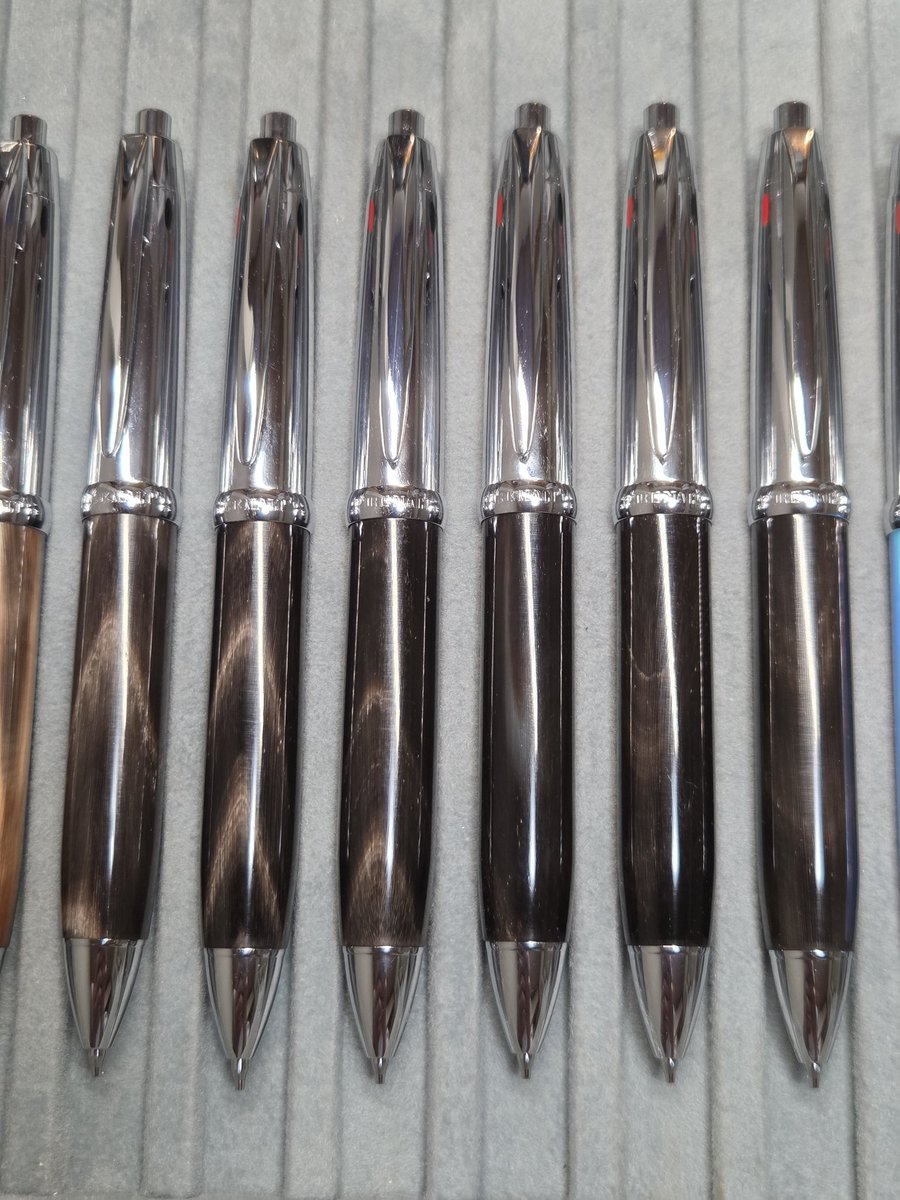 水牛シリーズです。10000番のラッピングフィルムで仕上げました。割れたりしないか様子を見て、来週ぐらいに出品予定です。