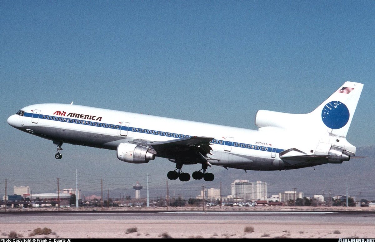 n194at's tweet image. Air America
Lockheed L1011-1 N304EA Line #5
LAS/KLAS Las Vegas McCarran Intl Airport
February 28, 1990
Photo credit Frank C. Duarte, Jr.
#AvGeek #Airline #Aviation #AvGeeks #Lockheed #L1011 #TriStar #AirAmerica #LAS @LASairport #LasVegas 🇺🇸