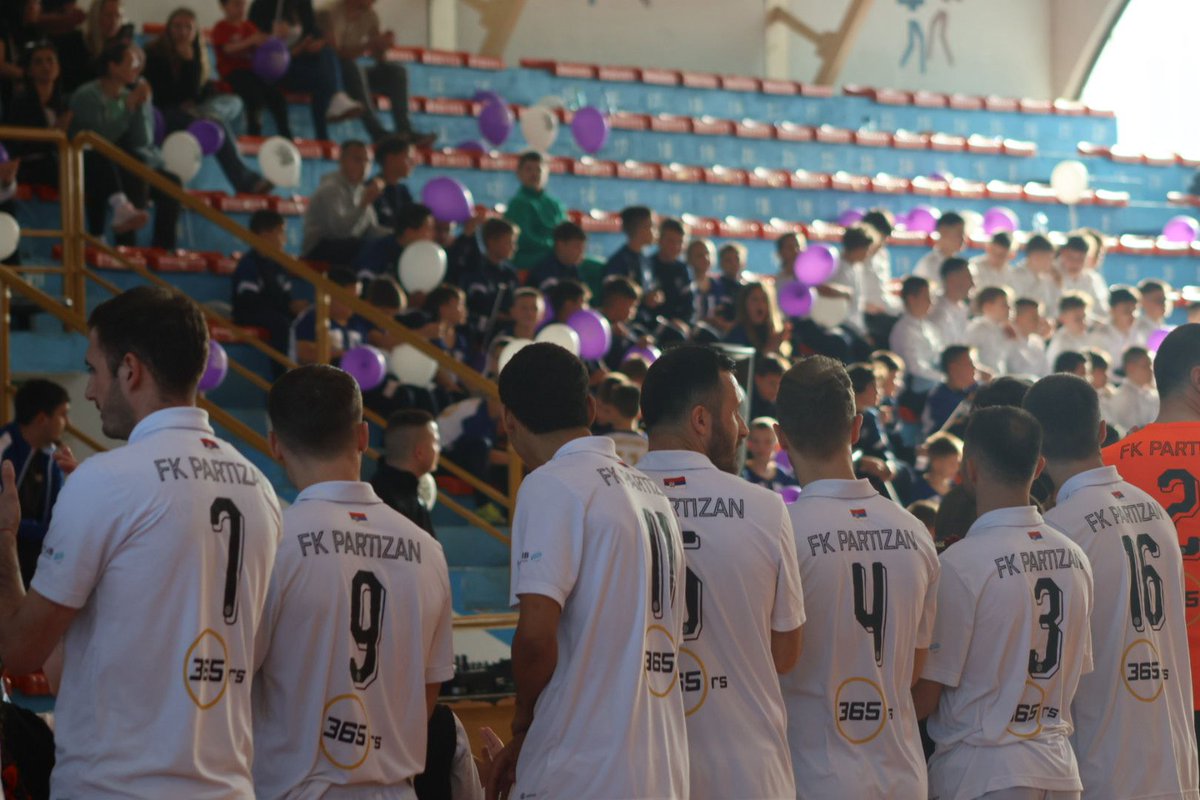 PartizanFutsal's tweet photo. 🖤🤍Futsal klub Partizan bio je specijalan gost na svečanosti povodom osnivanja KMF Župa.

Čestitamo i želimo vam mnogo uspeha i sreće u daljem radu! https://t.co/11z9aHxJ1h