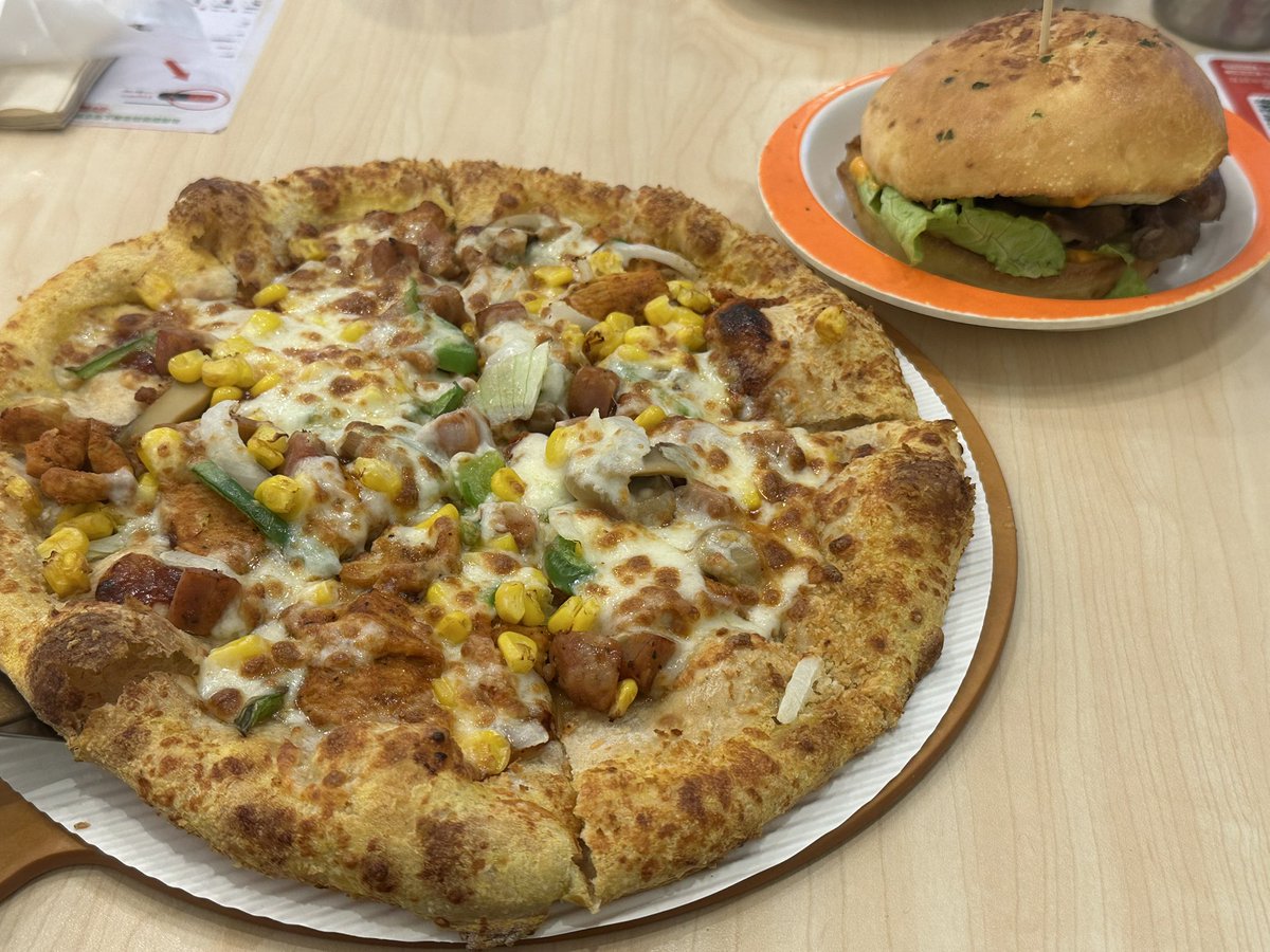 たくもり tweet media