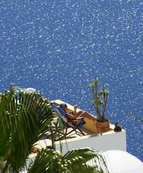 MANIFESTING A CAREFREE SUMMER SPENT WITH MY LOVED ONES, ENJOYING THE SUN AND EATING FRESH FRUIT &amp; VEG ALL DAY LONG.