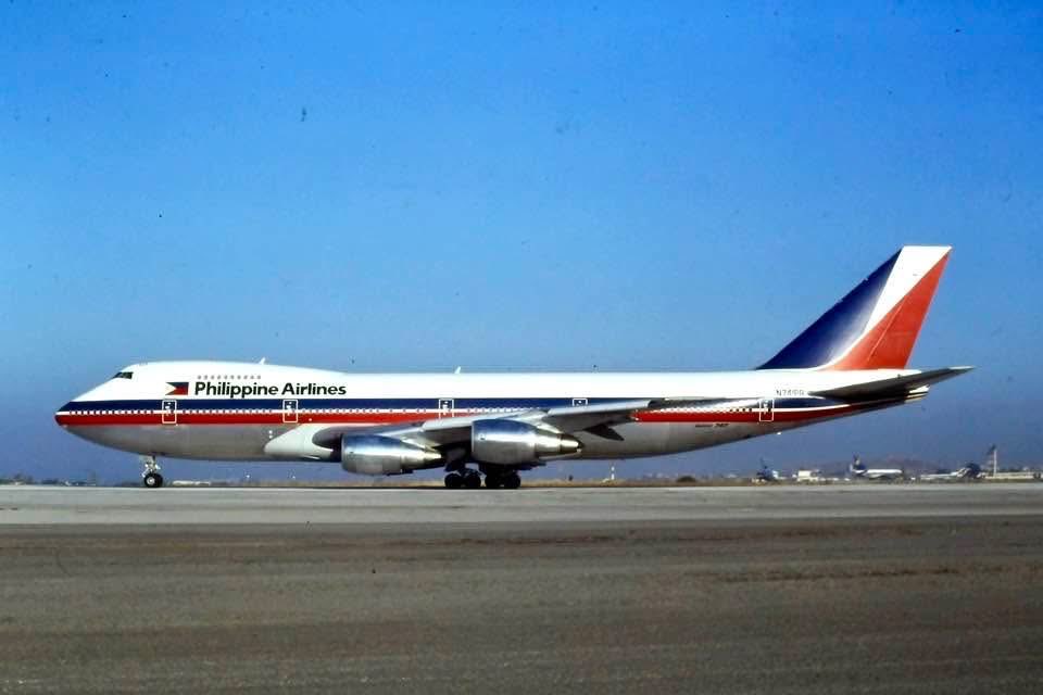 n194at's tweet image. Philippine Airlines 
Boeing 747-2F6B N741PR
ATH/LGAT Athens Ellinikon Intl Airport (closed) 
Date: 1981
Photo credit Peter Barford
#AvGeek #Aviation #Airline #AvGeeks #Boeing #B747 #ATH #Athens #QueenOfTheSkies #Philippine @flyPAL