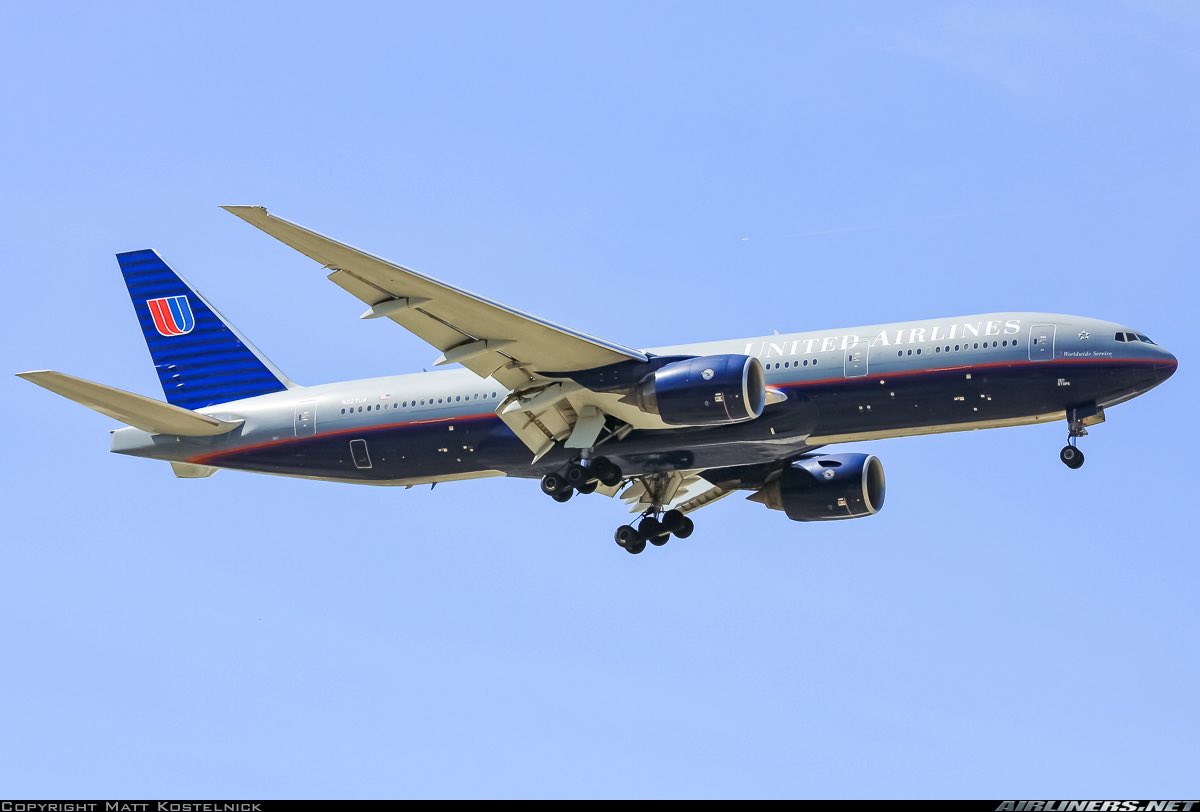 n194at's tweet image. United Air Lines 
Boeing 777-222ER N227UA 
ORD/KORD Chicago O’Hare Intl Airport
June 3, 2010 
Photo credit Matt Kostelnick 
#AvGeek #Aviation #Airline #AvGeeks #Boeing #B777 #UAL #UnitedAirlines #ORD @fly2ohare #SaveTheTulip @united @FlyinSPS