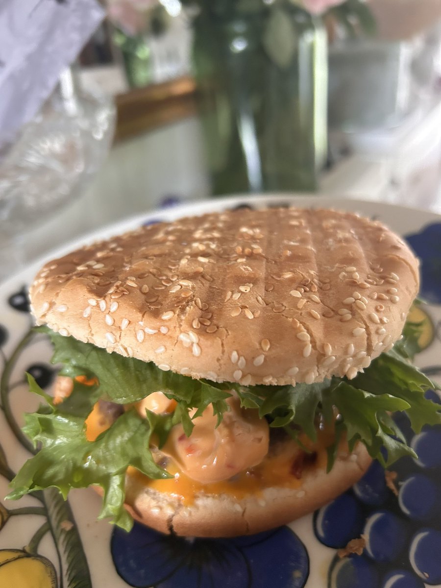 Burgerpäivä ja taas jaksaa
