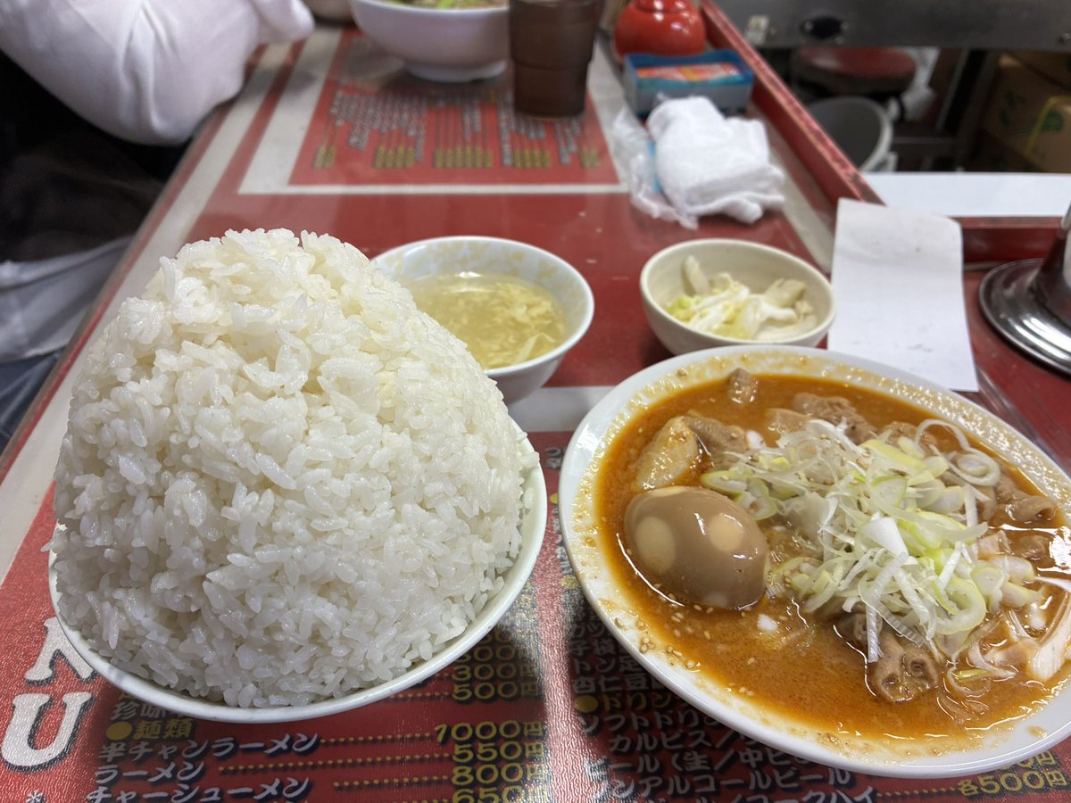 前回よりご飯が多いw日本昔話の世界だな🤣
完食したけど腹パンパンで背中まで痛い💦