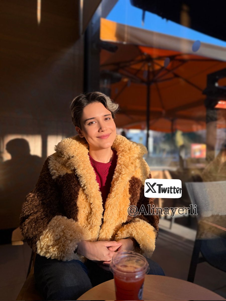 Alina tweet media