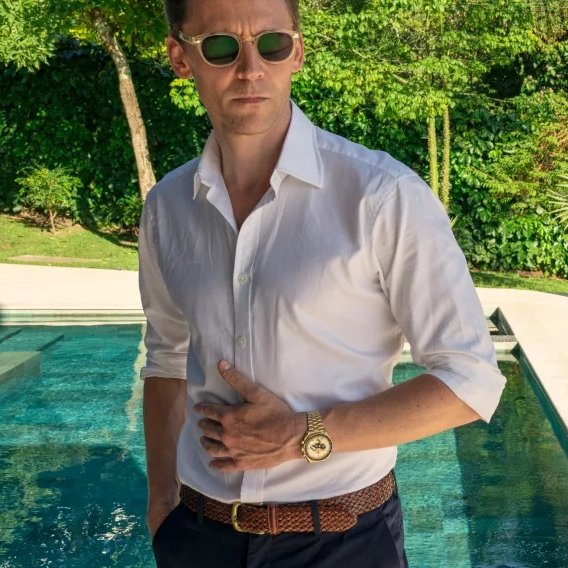 Belizahiddles's tweet photo. the badass tom hiddleston https://t.co/bqrMy6ZqIx