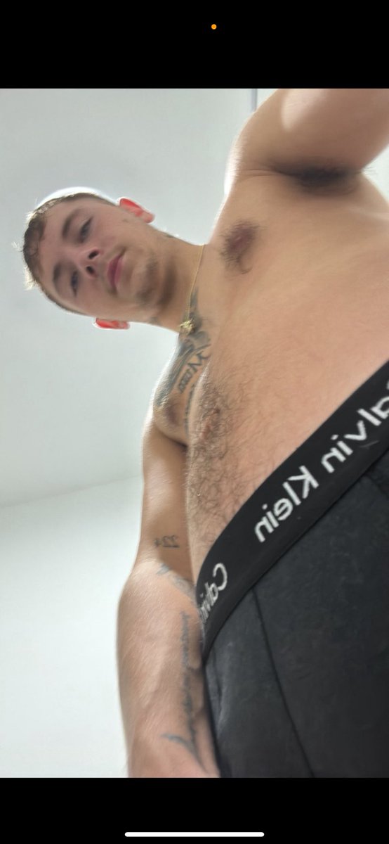 lewis_the_teendad😈 tweet media