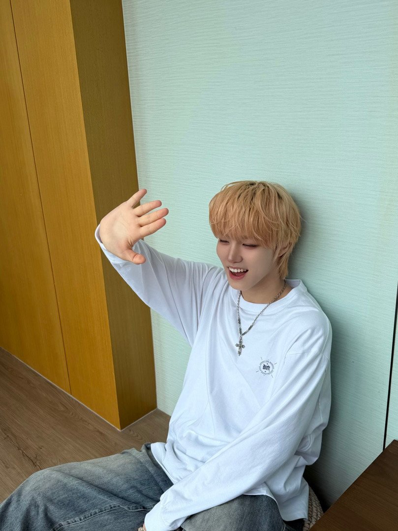HanJuwonChihenFR tweet media