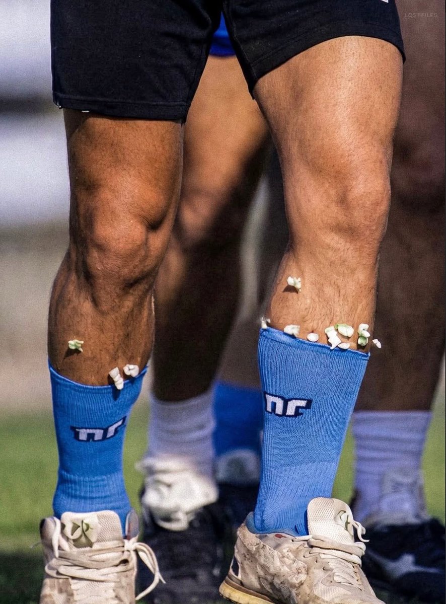 Football Pictures That Go Hard tweet media