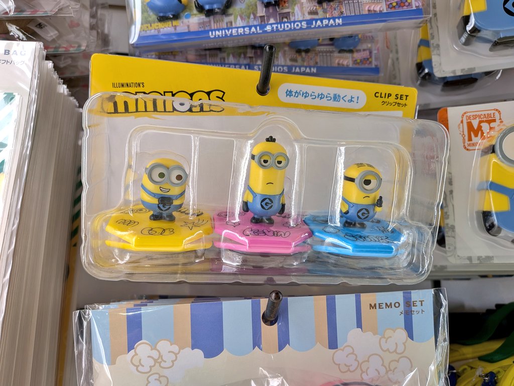 ichi_cocoland's tweet image. 教えて貰ったもらった新商品✨
オンズのクリップセットめちゃくちゃかわいい🍌🍌🍌
2400円だから1つ800円なのはとってもお得🥰💕買います！！

#USJファン #ミニオンズ #minions #USJグッズ 
#ミニオングッズ
