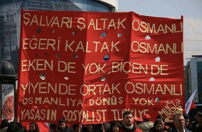 Mert tweet media